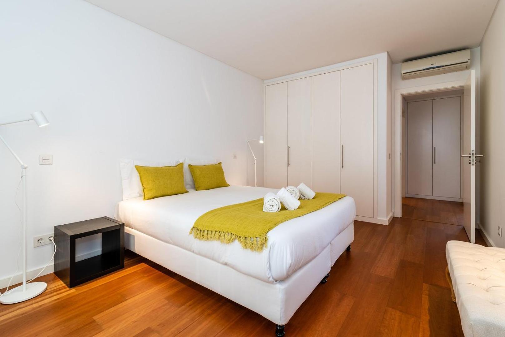 Guestready - Alges Apt With Stunning Rooftop Pool Apartment Exterior photo