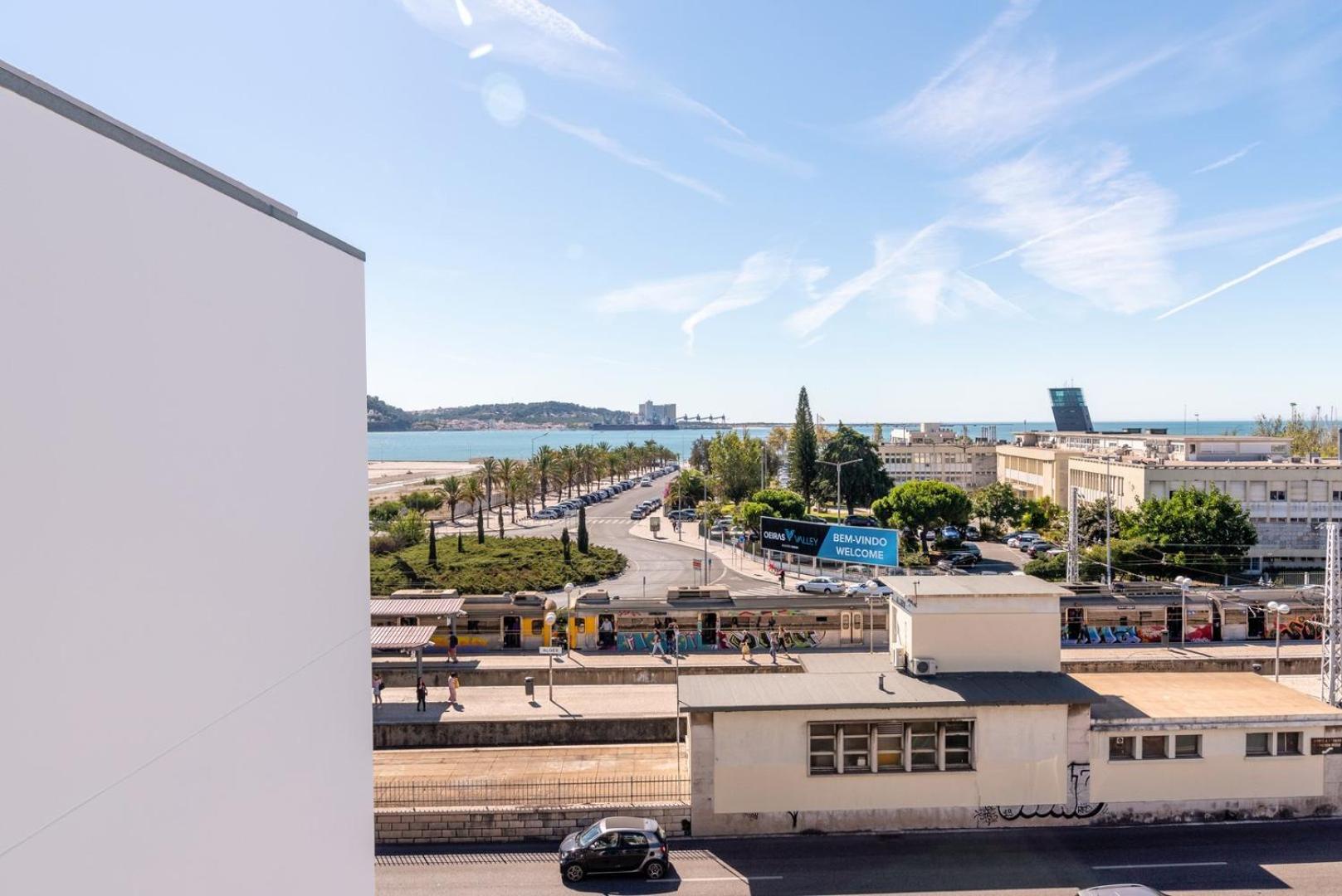 Guestready - Alges Apt With Stunning Rooftop Pool Apartment Exterior photo